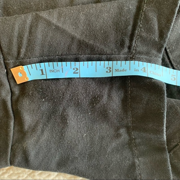 😎 J Crew - Black Shorts 4.5 in inseam Size 12 - Picture 9 of 9